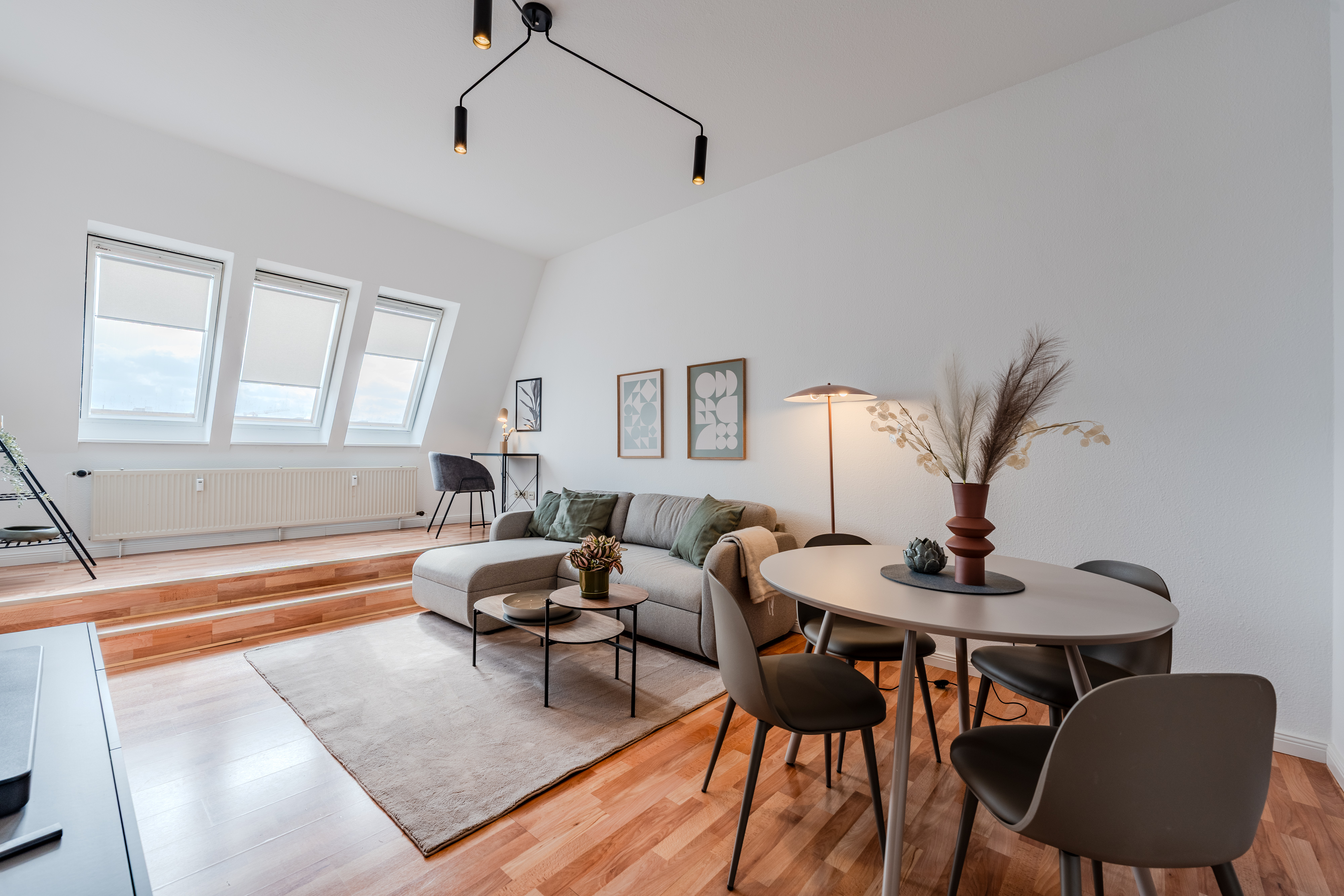 RB178: Kantstr. 52 / Krumme Str. 45, 10627 Berlin